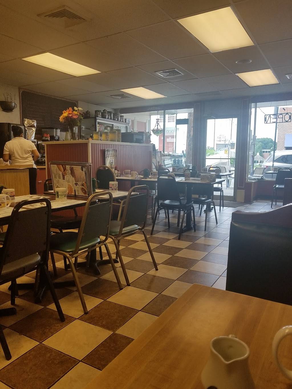 Jacquelines | restaurant | 138 Greenwood Ave, Bethel, CT 06801, USA | 2037925541 OR +1 203-792-5541