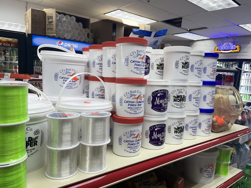 S K GET "N" GO (SMOKE SHOP+ BAIT SHOP) | meal takeaway | 6401 N MacArthur Blvd, Warr Acres, OK 73132, USA | 4057028033 OR +1 405-702-8033