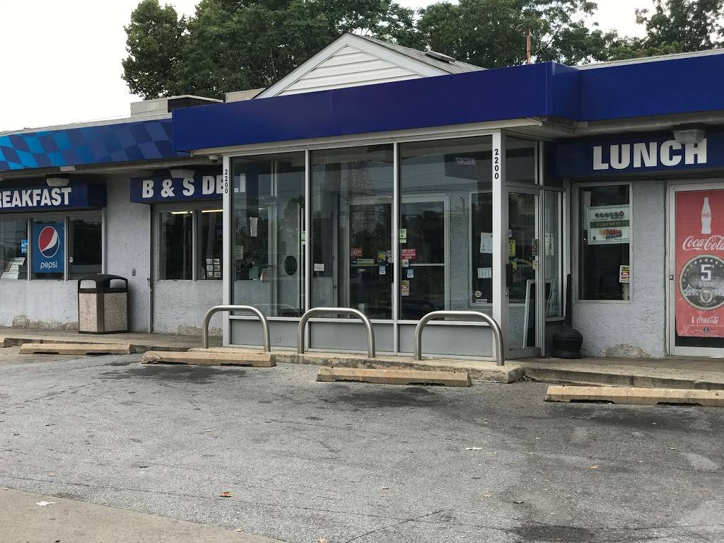 B & S Sandwich Shop | restaurant | 2200 W 2nd St, Chester, PA 19013, USA | 6104852327 OR +1 610-485-2327