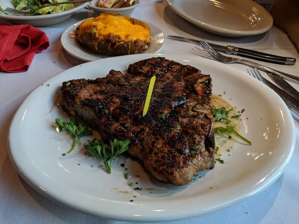 The Barn Door Restaurant | restaurant | 8400 N New Braunfels Ave, San Antonio, TX 78209, USA | 2108240116 OR +1 210-824-0116