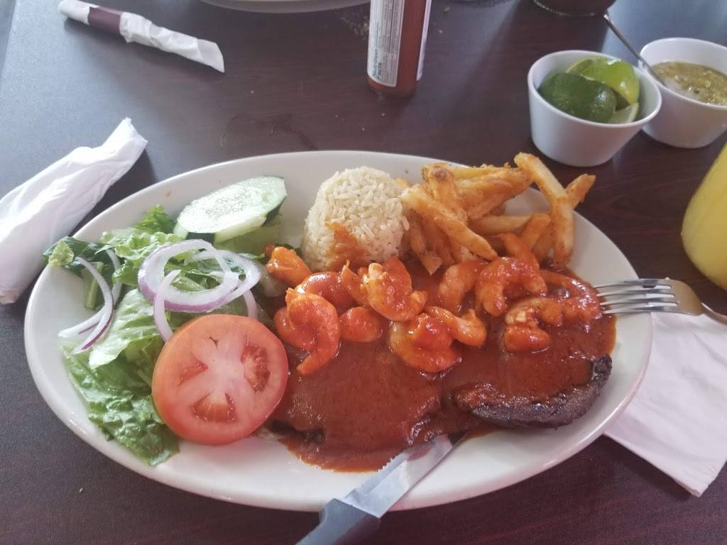 El Puerto Restaurant | restaurant | 3018 W 47th St, Chicago, IL 60632, USA | 7739400293 OR +1 773-940-0293