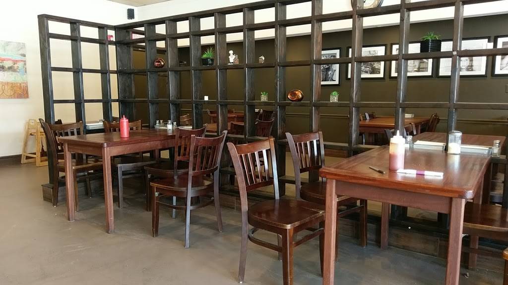 Spatolas Pizza Downingtown | restaurant | 401 W Uwchlan Ave, Downingtown, PA 19335, USA | 6105182226 OR +1 610-518-2226