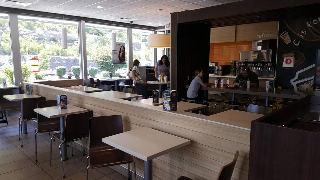 McDonalds | cafe | 205 Citizens Lane, Hazard, KY 41701, USA | 6064390370 OR +1 606-439-0370