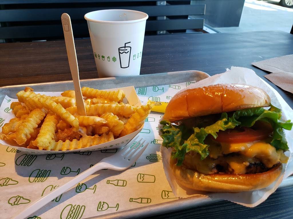 Shake Shack | restaurant | 6781 N MacArthur Blvd, Irving, TX 75039, USA | 4693511002 OR +1 469-351-1002