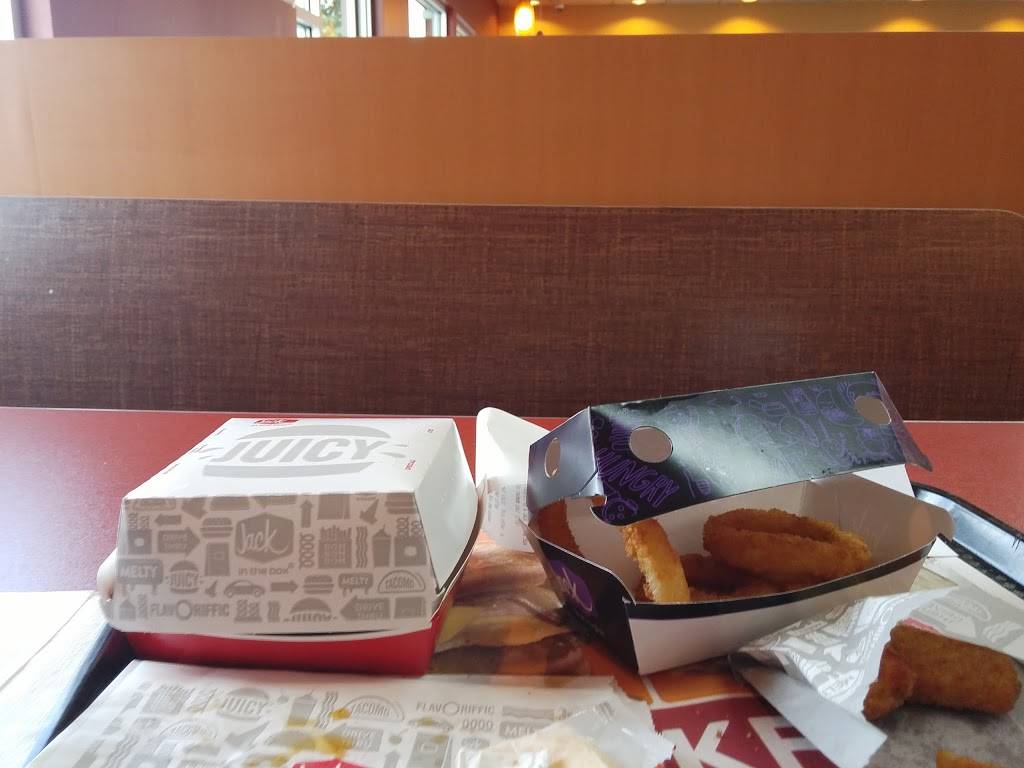 Jack in the Box | restaurant | 6010 W Davis St, Dallas, TX 75211, USA | 2143394834 OR +1 214-339-4834