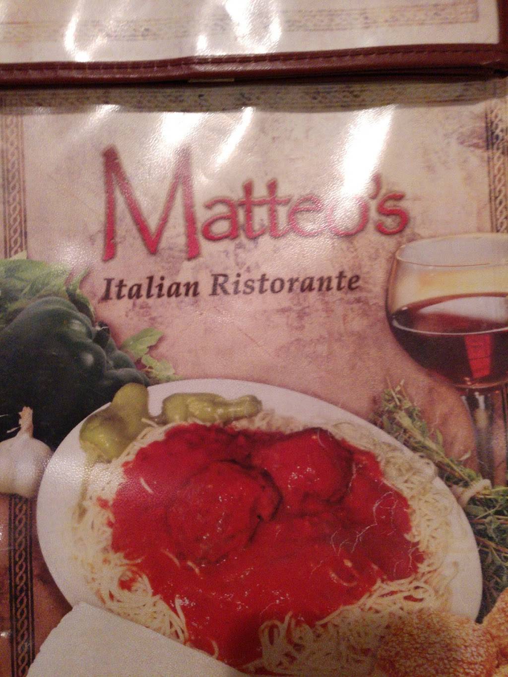 Matteos Italian Ristorante | restaurant | 1608 E Sunset Dr, Waukesha, WI 53186, USA | 2625446022 OR +1 262-544-6022