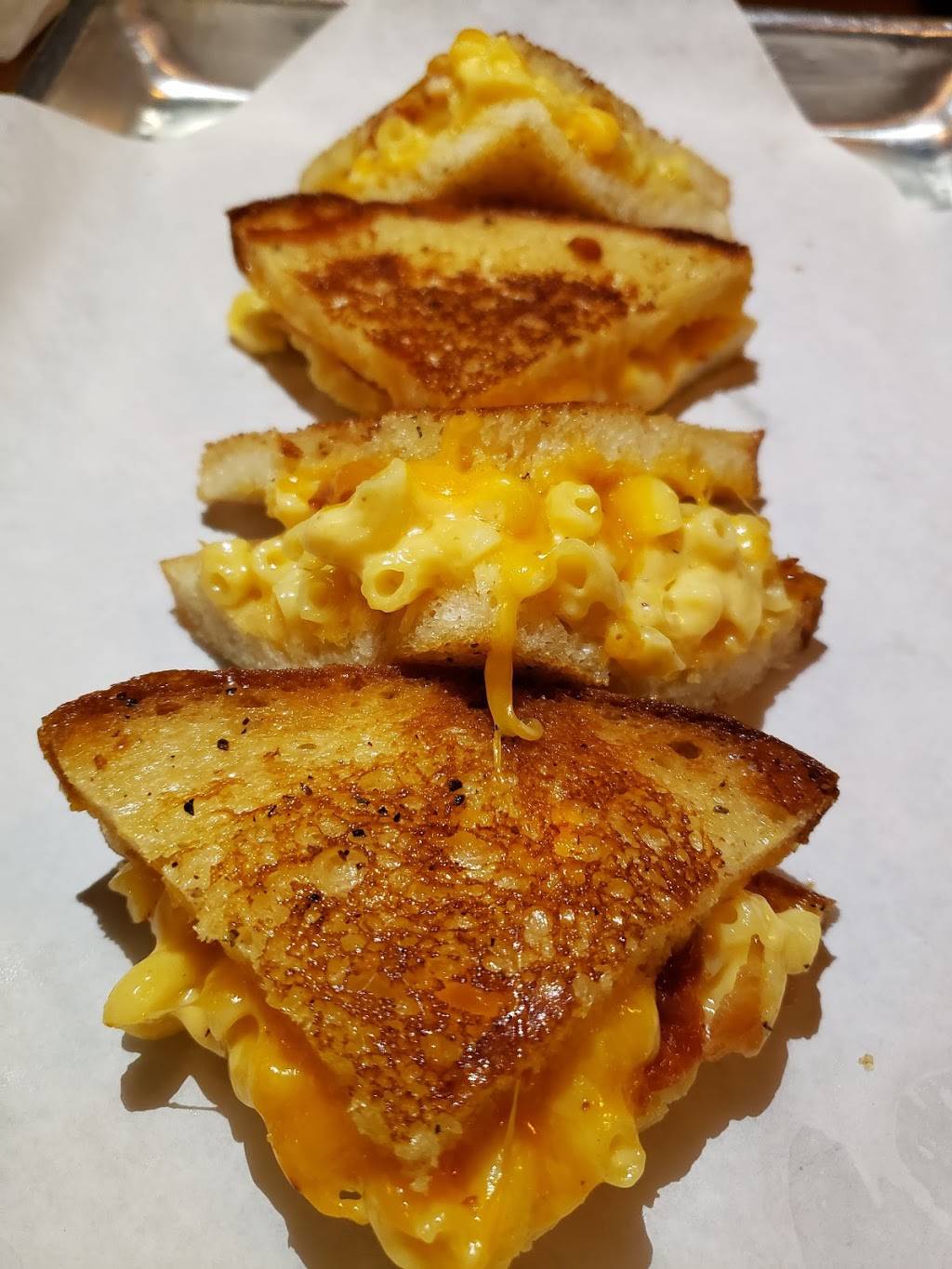 Yumbrella Food Hall | restaurant | 5701 Sunset Dr Ste 194, South Miami, FL 33143, USA | 3053978499 OR +1 305-397-8499