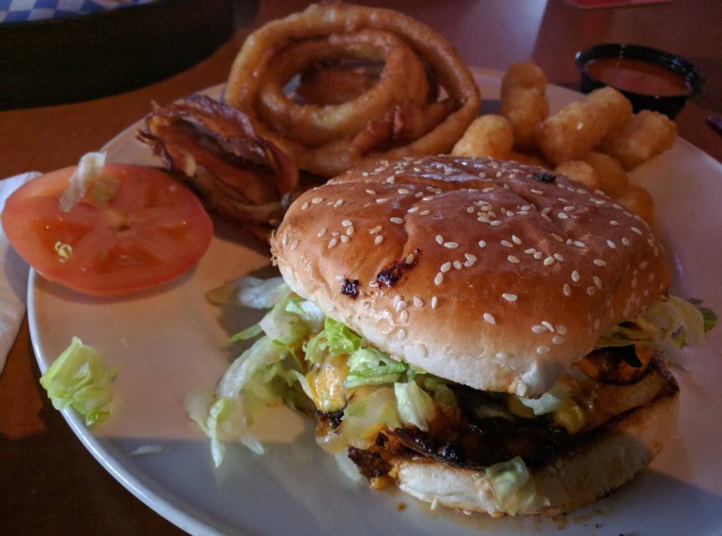 Go 4 It Sports Grill | restaurant | 10677 Northwest Hwy, Dallas, TX 75238, USA | 2142219440 OR +1 214-221-9440