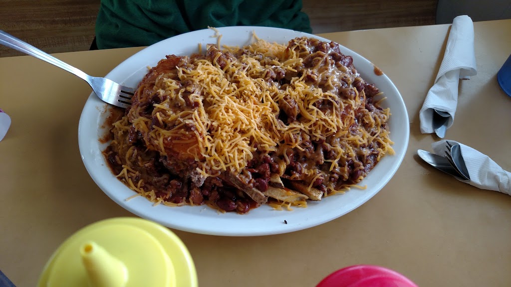 Cardinal Drive In | restaurant | 400 N Broadway St, Plainville, KS 67663, USA | 7854342513 OR +1 785-434-2513