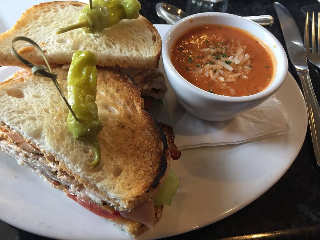 Karlines Restaurant & Bar | restaurant | 1100 Center St, Redding, CA 96001, USA | 5302447663 OR +1 530-244-7663