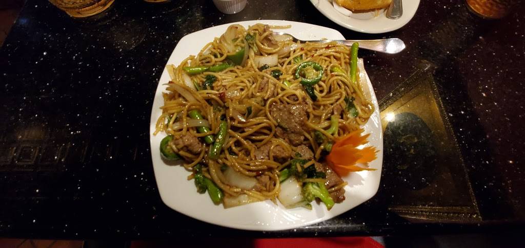 Pad Thai Garden | restaurant | 1221 8th St, West Des Moines, IA 50265, USA | 5154404709 OR +1 515-440-4709
