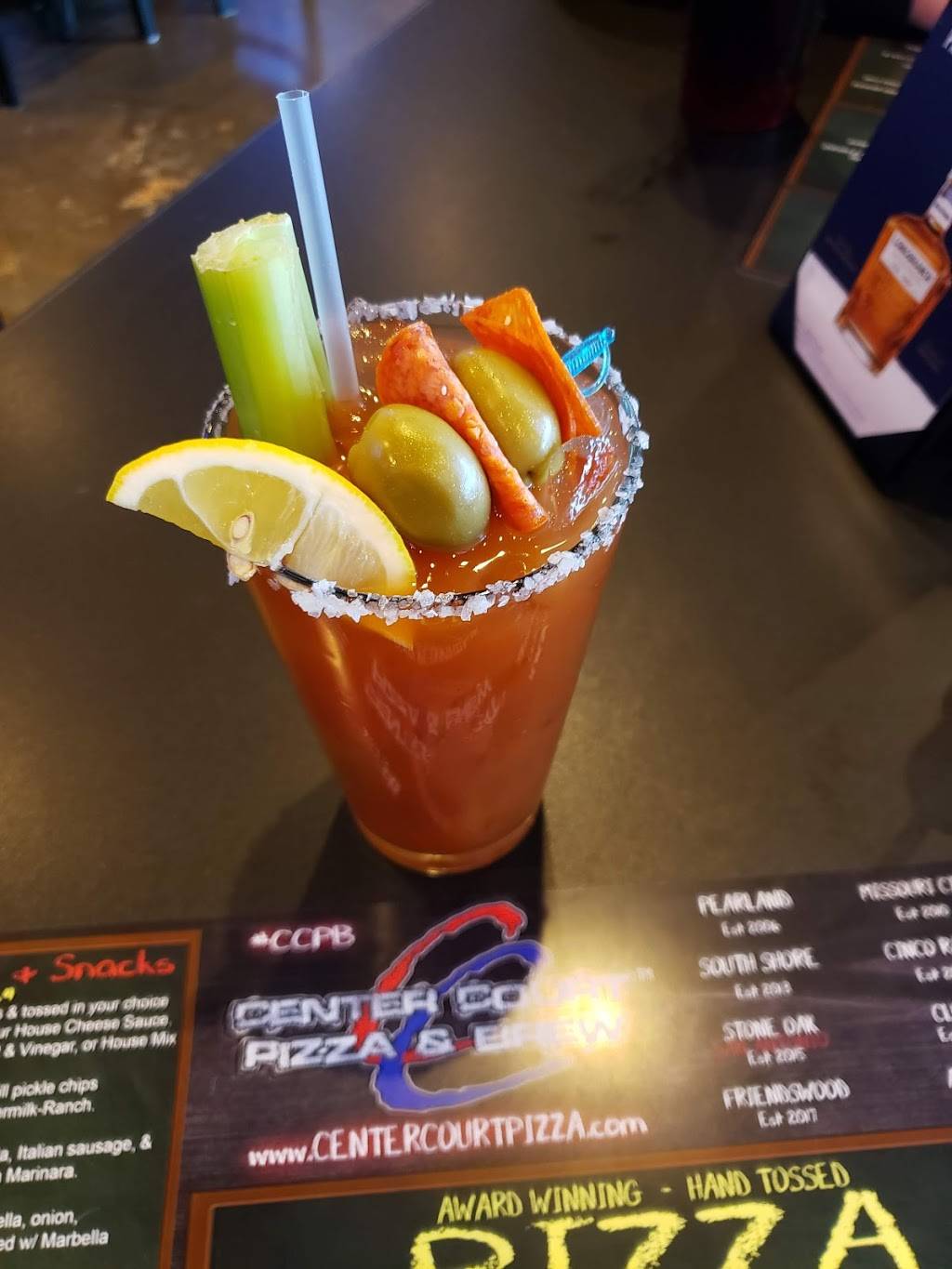 Center Court Pizza & Brew | restaurant | 3202 Marina Bay Dr, League City, TX 77573, USA | 2813397462 OR +1 281-339-7462