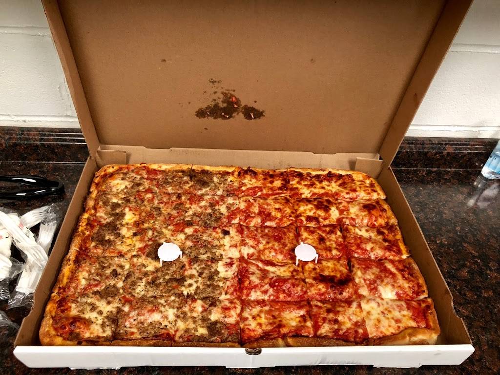 Congins Italian | restaurant | 18812 Nottingham Rd, Cleveland, OH 44110, USA | 2164814585 OR +1 216-481-4585