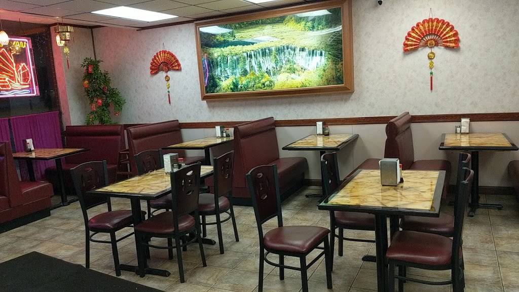 Mayflower Restaurant | restaurant | 414 S Military Ave, Green Bay, WI 54303, USA | 9204963083 OR +1 920-496-3083