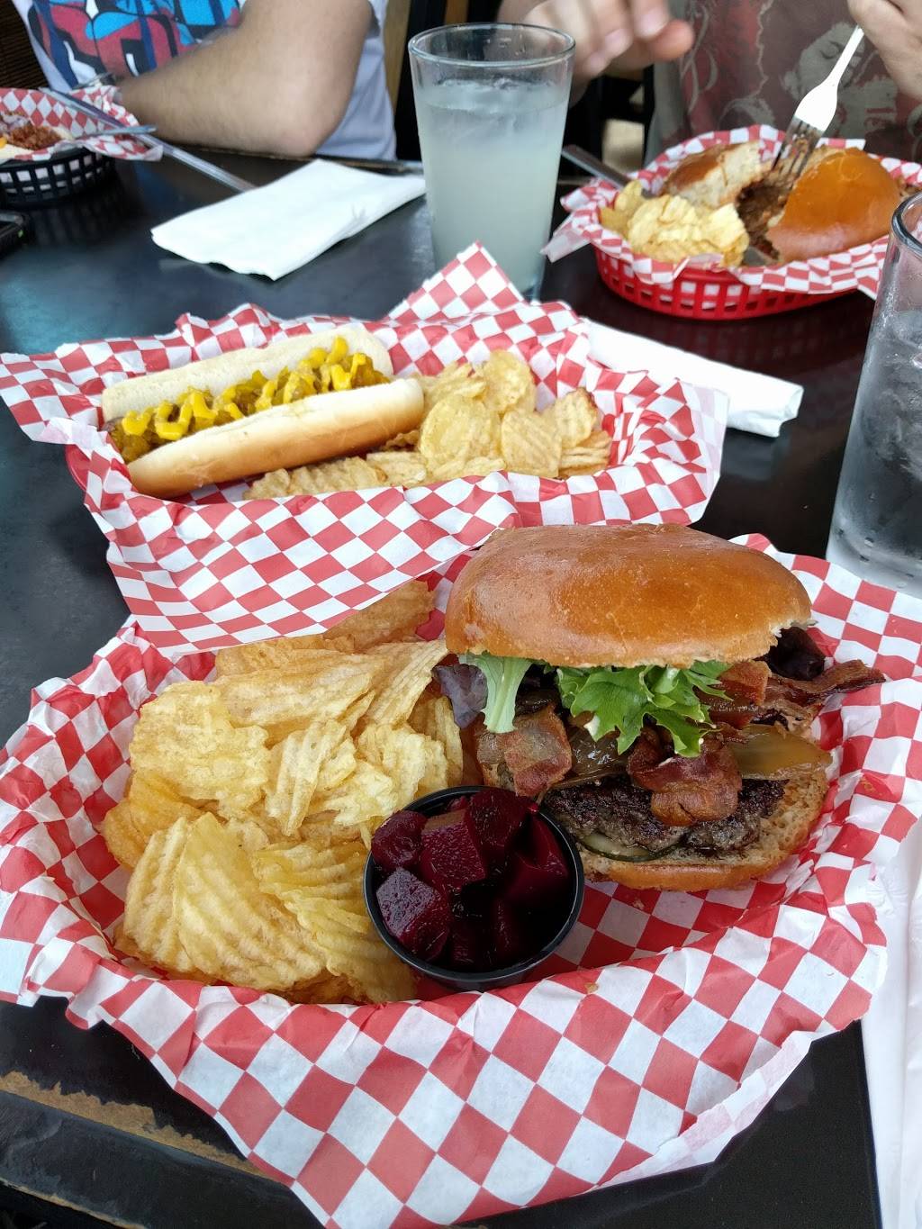 The Riders Club Cafe | restaurant | 1701 N El Camino Real, San Clemente, CA 92672, USA | 9493883758 OR +1 949-388-3758