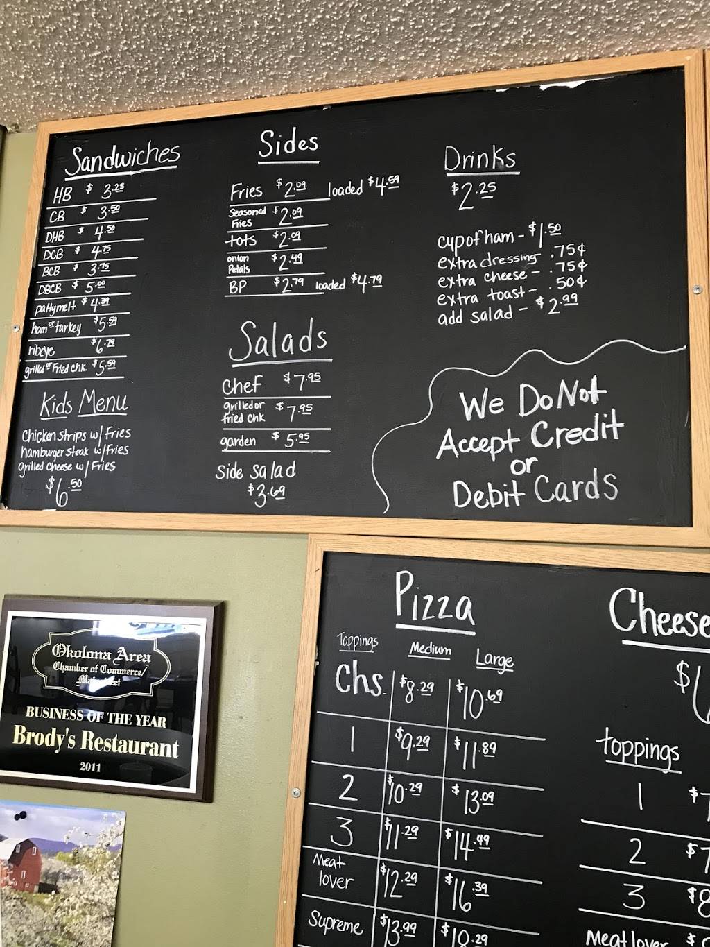 Brodys Family Restaurant | restaurant | 113 S Church St, Okolona, MS 38860, USA | 6623151558 OR +1 662-315-1558