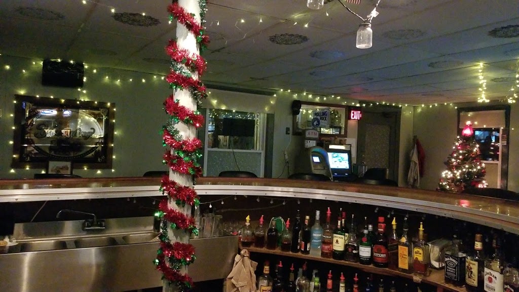 Double Ds Venango Hotel | restaurant | 21750 Cussewago St, Venango, PA 16440, USA | 8143984045 OR +1 814-398-4045