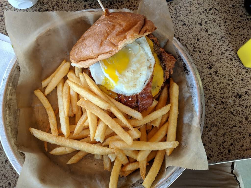 Lazy Dog Restaurant & Bar | restaurant | 238 Gibson Dr, Roseville, CA 95678, USA | 9167276321 OR +1 916-727-6321