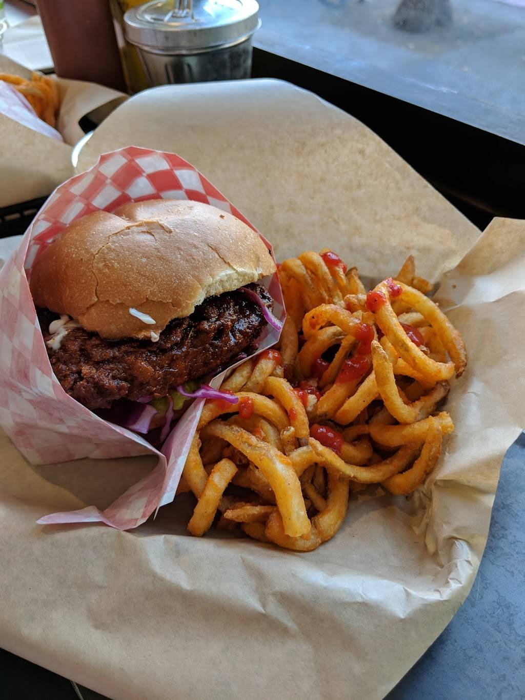 The Bird | restaurant | 2400 Telegraph Ave, Berkeley, CA 94704, USA | 5106653137 OR +1 510-665-3137