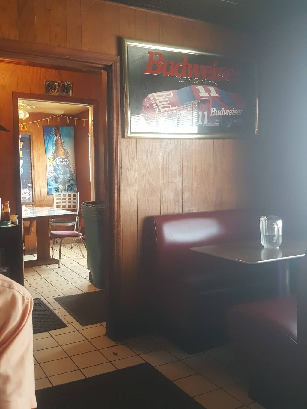 The Cottage | restaurant | 705 W Market St, Johnson City, TN 37604, USA | 4239289753 OR +1 423-928-9753