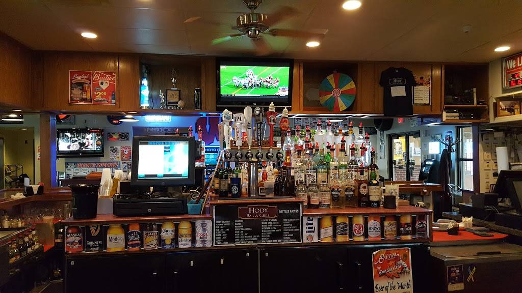 Hody Bar & Grill | restaurant | 1914 Aurora St, Middleton, WI 53562, USA | 6088311901 OR +1 608-831-1901