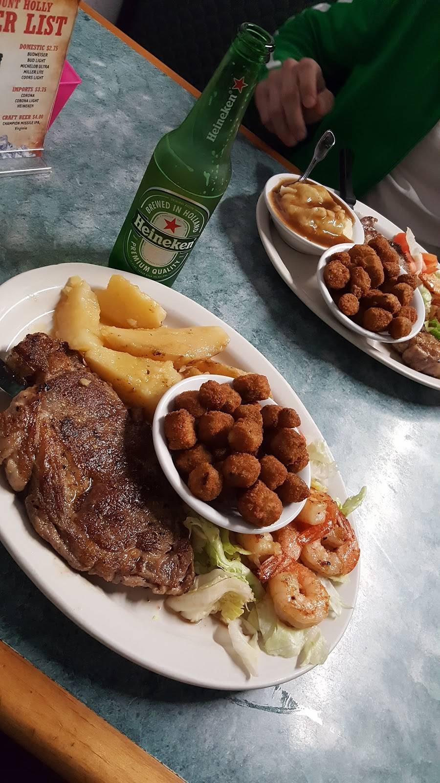 Mount Holly Grill | restaurant | 1118 S Main St, Mt Holly, NC 28120, USA | 7048272131 OR +1 704-827-2131