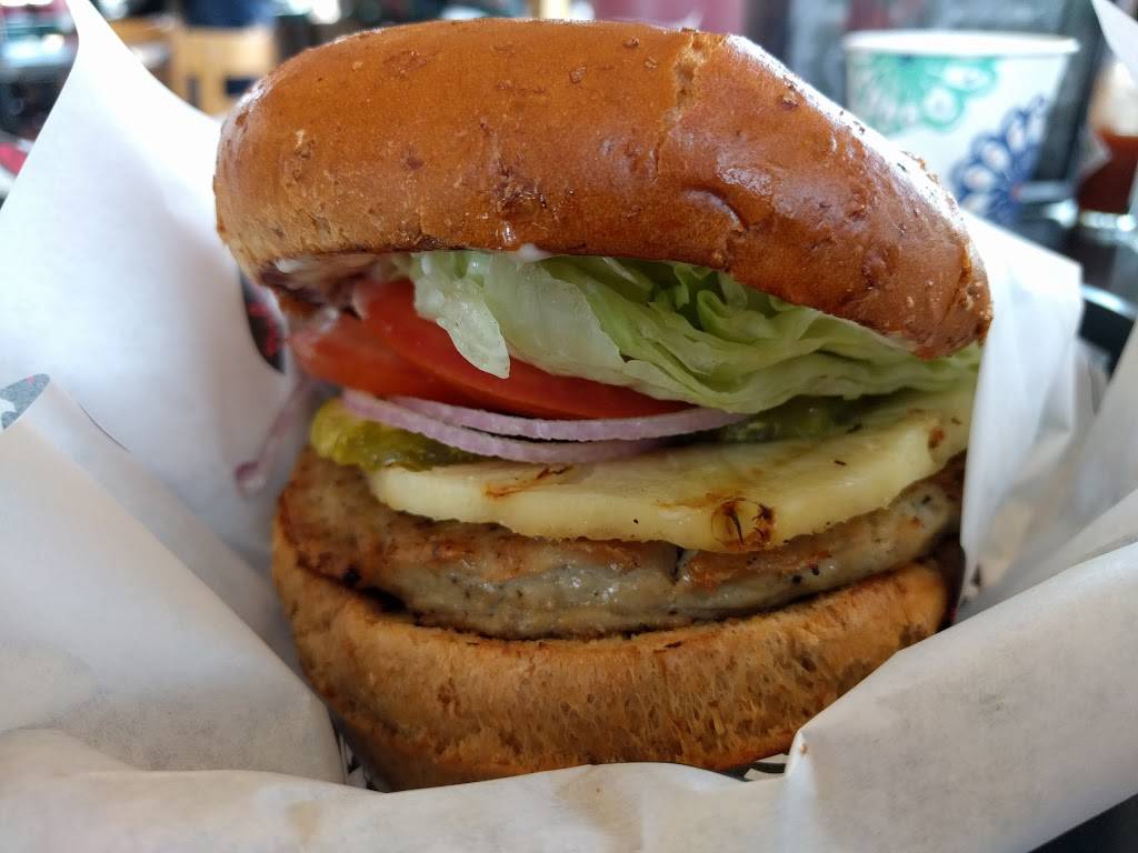 Betty Burgers | restaurant | 505 Seabright Ave, Santa Cruz, CA 95062, USA | 8314238190 OR +1 831-423-8190