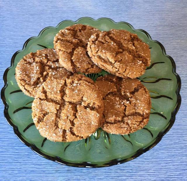 The Bag Lady Variety | restaurant | 474 Pall Mall St, London, ON N5Y 2Z3, Canada | 5196424222 OR +1 519-642-4222