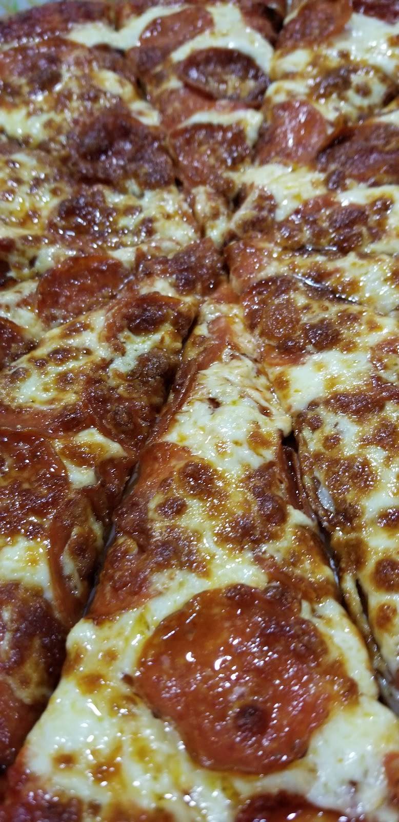 Gillianos Pizza and Ice Cream Parlor | restaurant | 1227 N Goerig St K, Woodland, WA 98674, USA | 3602254664 OR +1 360-225-4664