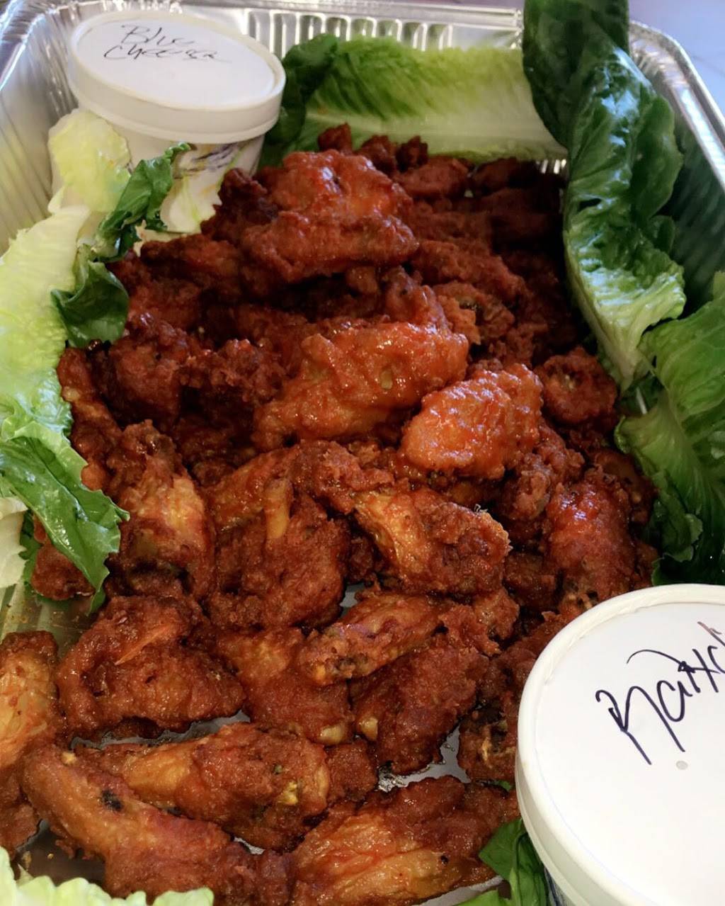 Gias Pizza | restaurant | 264 North Rd, Poughkeepsie, NY 12601, USA | 8454831400 OR +1 845-483-1400