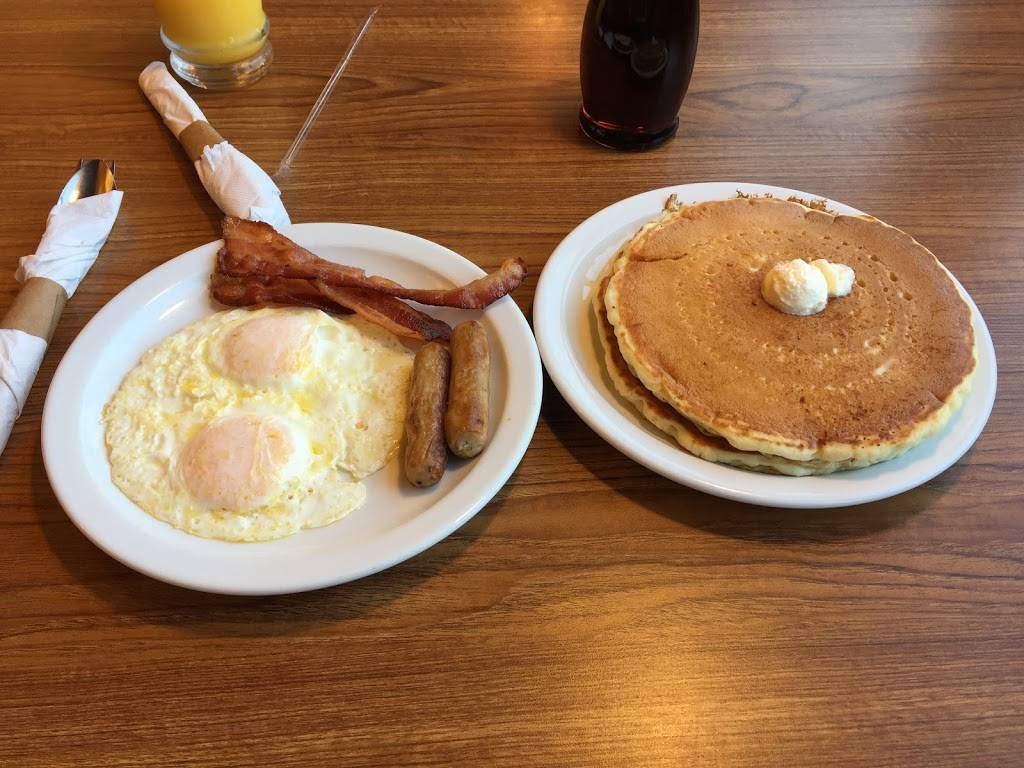 Dennys | restaurant | 131 Vfw Ave, Grasonville, MD 21638, USA | 4103042077 OR +1 410-304-2077