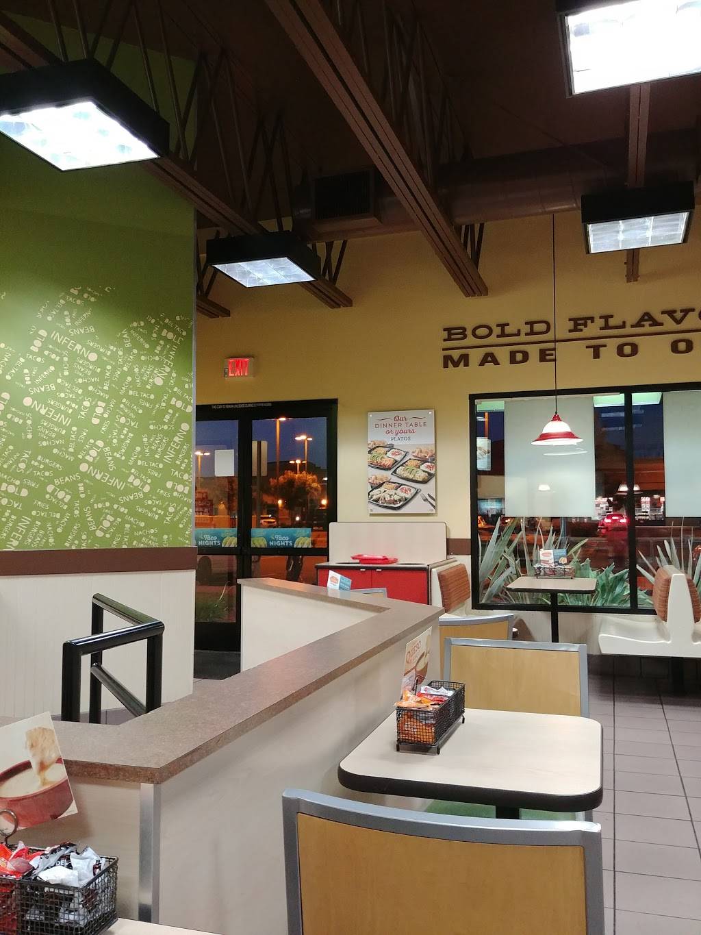 Del Taco | meal takeaway | 40375 Winchester Rd, Temecula, CA 92591, USA | 9512962670 OR +1 951-296-2670