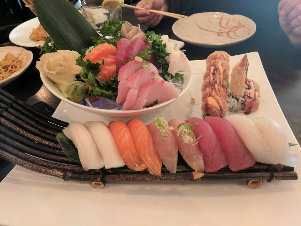 Blossom Asian Bistro | restaurant | Packanack Shopping Center 1490 Rt 23 N, Wayne, NJ 07470, USA | 9736289020 OR +1 973-628-9020