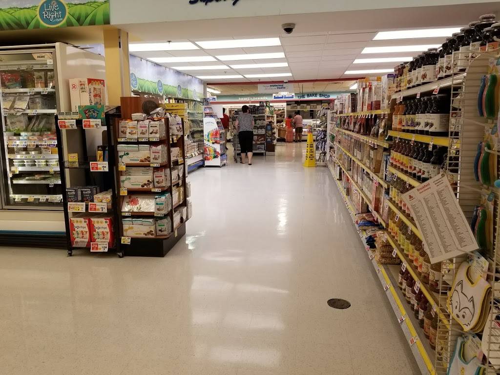 ShopRite Plaza - Brookfield | restaurant | 143 Federal Rd, Brookfield, CT 06804, USA | 2037757078 OR +1 203-775-7078