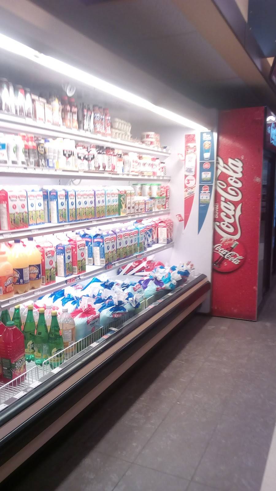 Couche-Tard | meal takeaway | 14045 Boulevard Henri-Bourassa, Québec, QC G1G 3Y9, Canada | 4186286417 OR +1 418-628-6417