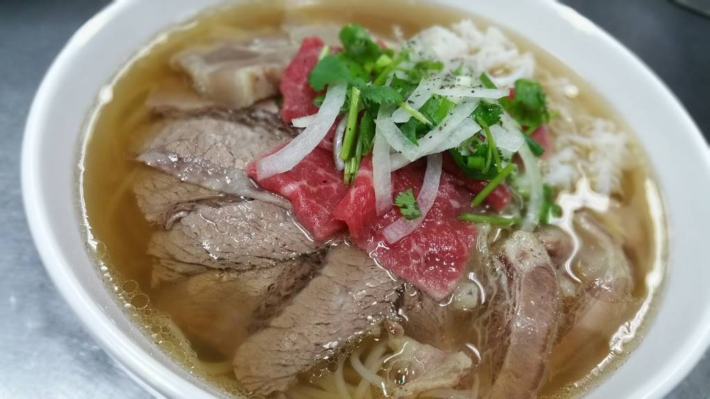 Phở Vy Vietnamese Cuisine | restaurant | 401 International Blvd, Oakland, CA 94606, USA | 5108932827 OR +1 510-893-2827