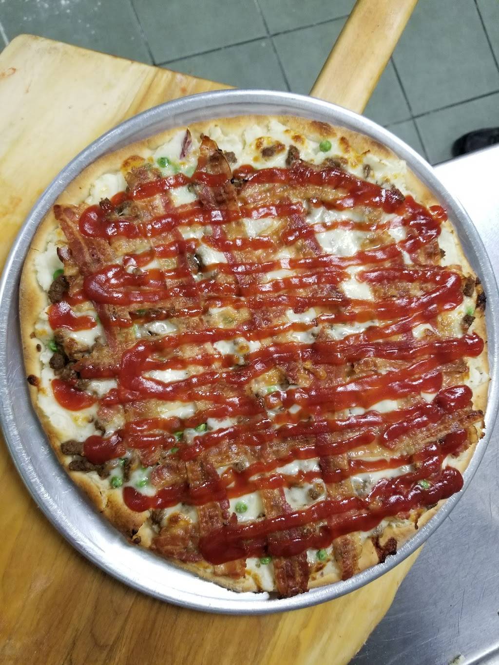 Di Carlos Pizza | restaurant | 330 N Springfield St, Virden, IL 62690, USA | 2179655323 OR +1 217-965-5323