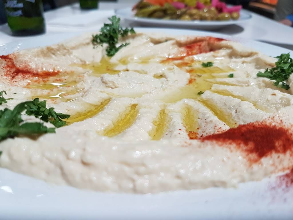 Al-Omda Dundas Lounge | restaurant | 255 Dundas St W Unit 1, Mississauga, ON L5B 1V5, Canada | 9052320112 OR +1 905-232-0112