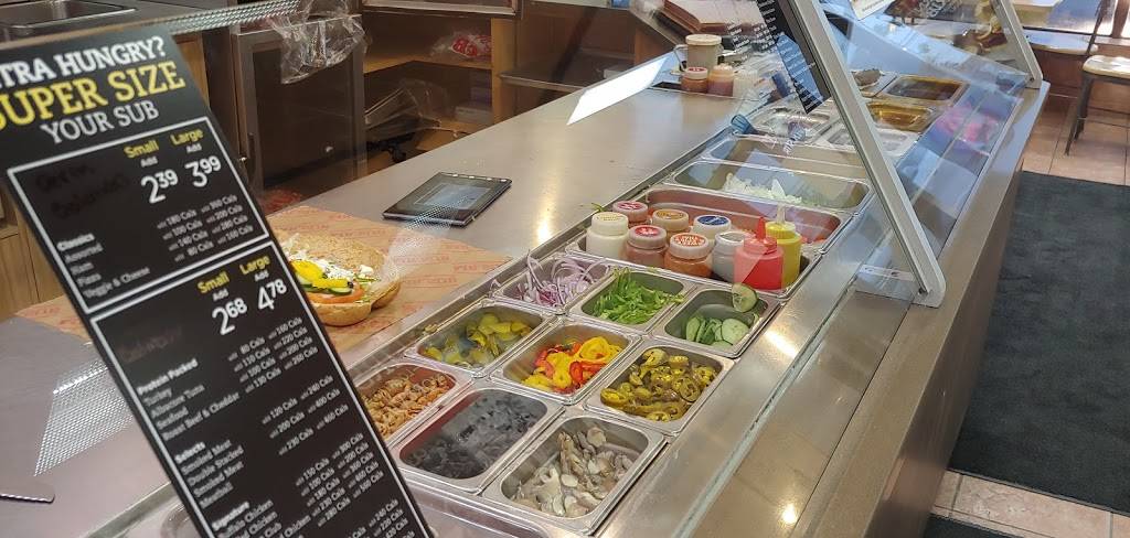 Mr. Sub | restaurant | 3417 Derry Rd E, Mississauga, ON L4T 1A8, Canada | 9056732533 OR +1 905-673-2533