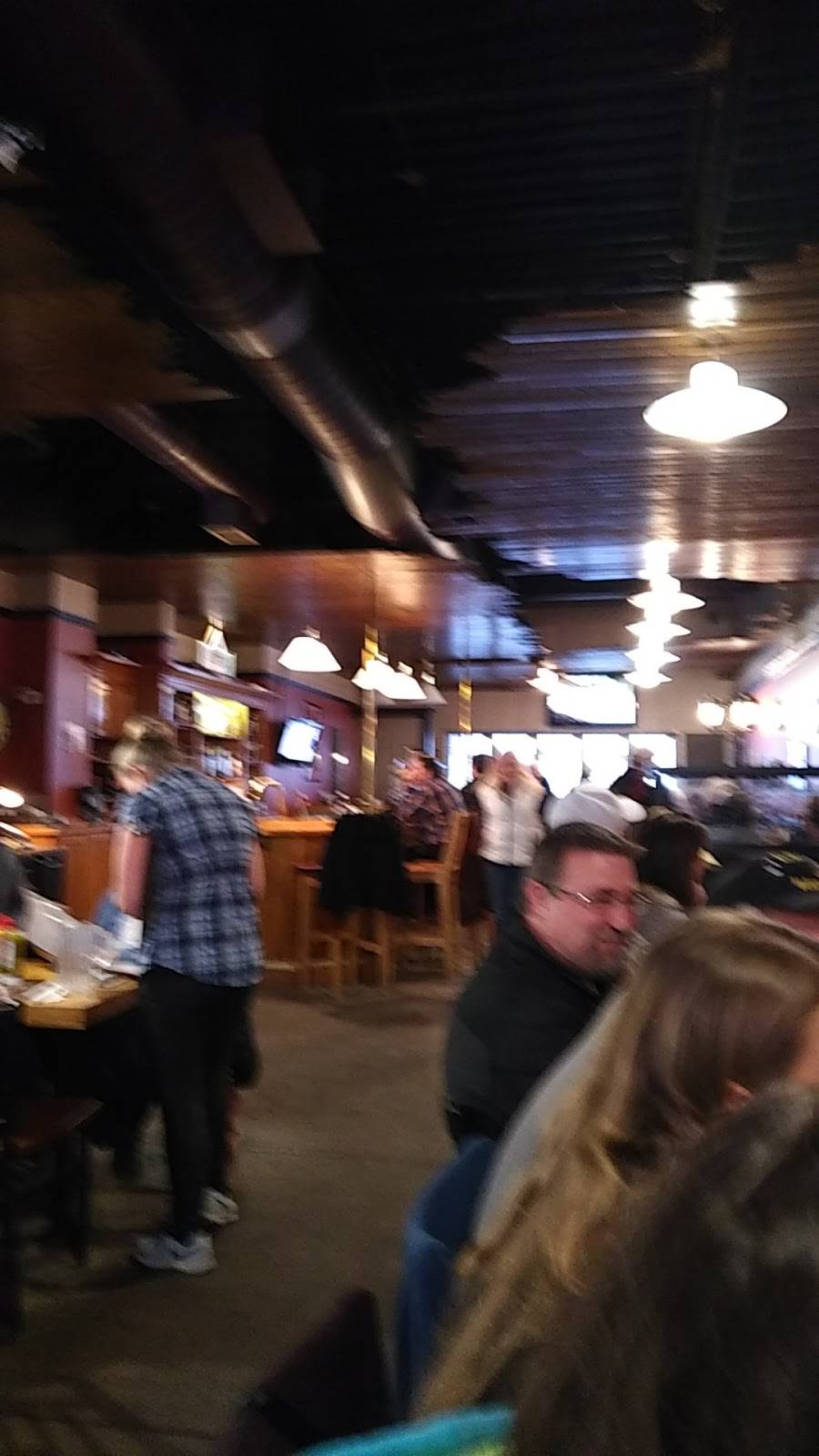 Streets Eatery & Pub | restaurant | 4124 Petrolia Line, Petrolia, ON N0N 1R0, Canada | 5198821761 OR +1 519-882-1761