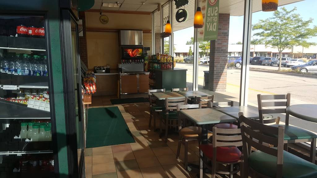 Subway Restaurants | restaurant | 1023 Roselle Rd, Schaumburg, IL 60193, USA | 8479239874 OR +1 847-923-9874