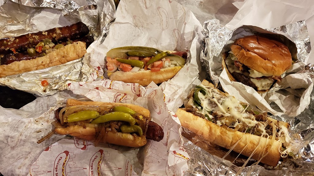 Carlas Red Hots | restaurant | 7516 S Cass Ave Suite B, Darien, IL 60561, USA | 6305894396 OR +1 630-589-4396