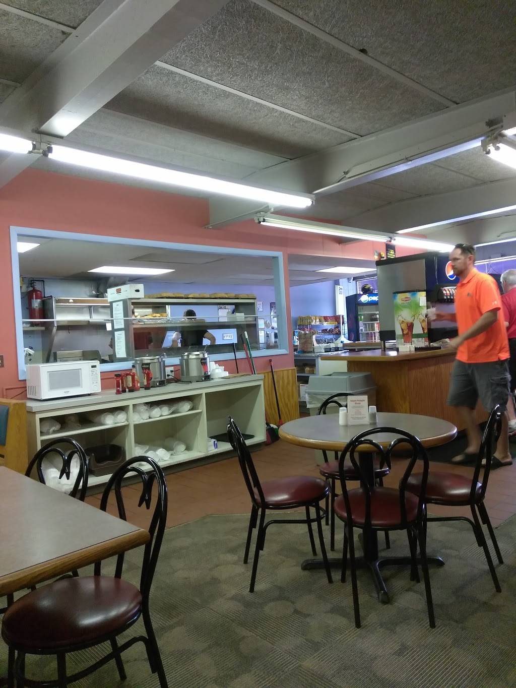 Izzys Hoagie Shop | meal takeaway | 1924 W Stadium Blvd, Ann Arbor, MI 48103, USA | 7349941235 OR +1 734-994-1235