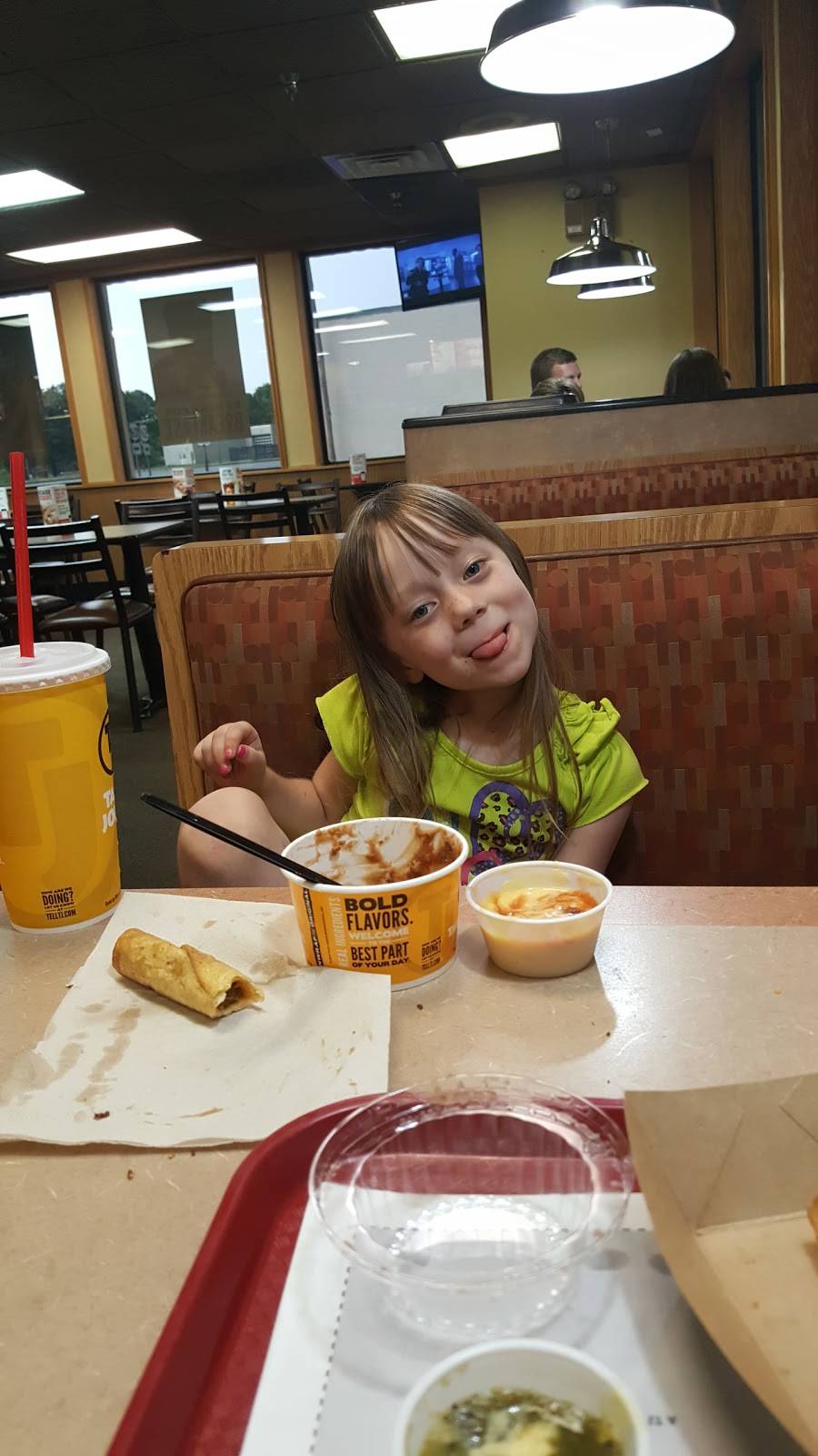 Taco Johns | restaurant | 2201 Bridge St, Paducah, KY 42003, USA | 2704436716 OR +1 270-443-6716