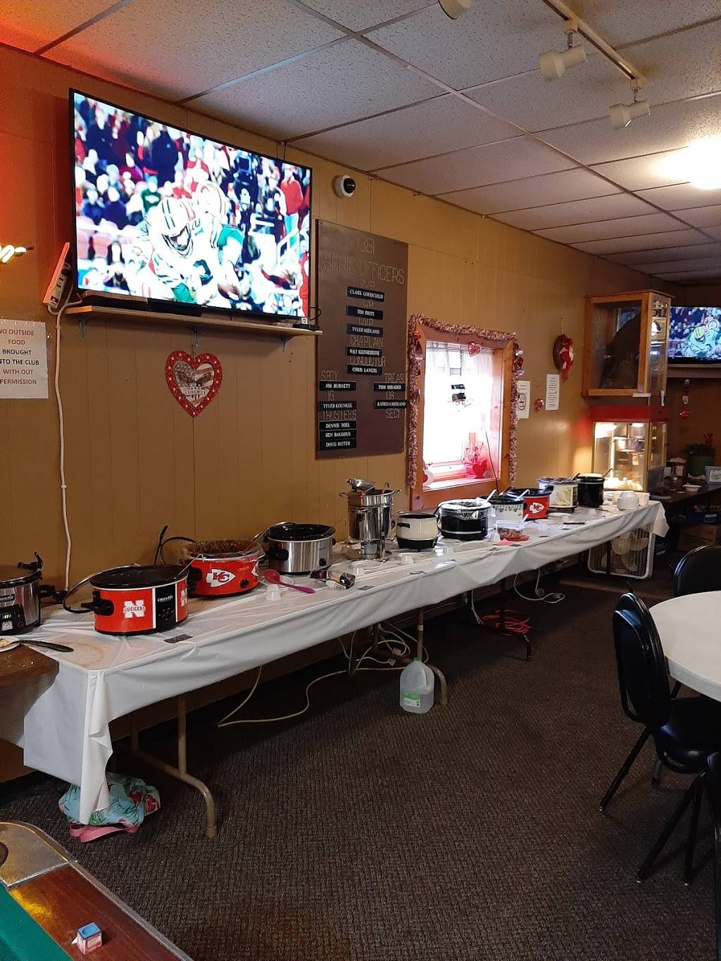 Fraternal Order of Eagles | restaurant | 104 1st St SW, Le Mars, IA 51031, USA | 7125464403 OR +1 712-546-4403