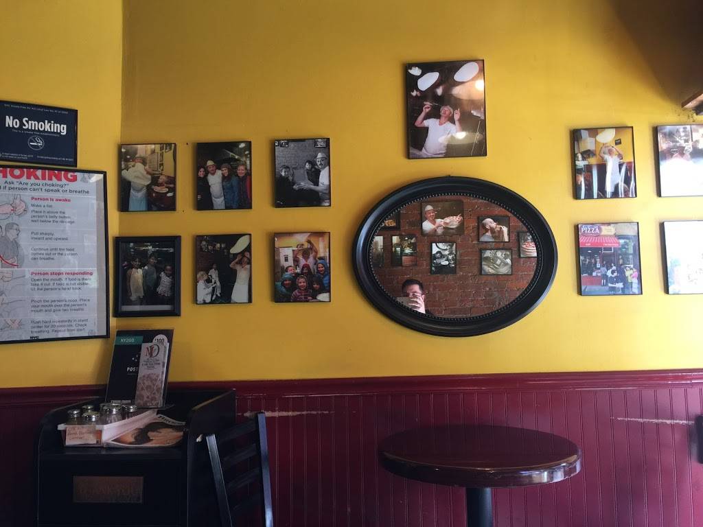 Mike Daddys Pizza | meal delivery | 449 7th Ave, Brooklyn, NY 11215, USA | 7187689700 OR +1 718-768-9700