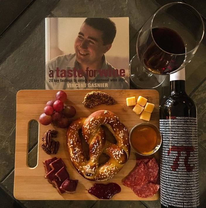 A Taste For Wine | restaurant | 241 Central Ave, St. Petersburg, FL 33701, USA | 7278951623 OR +1 727-895-1623