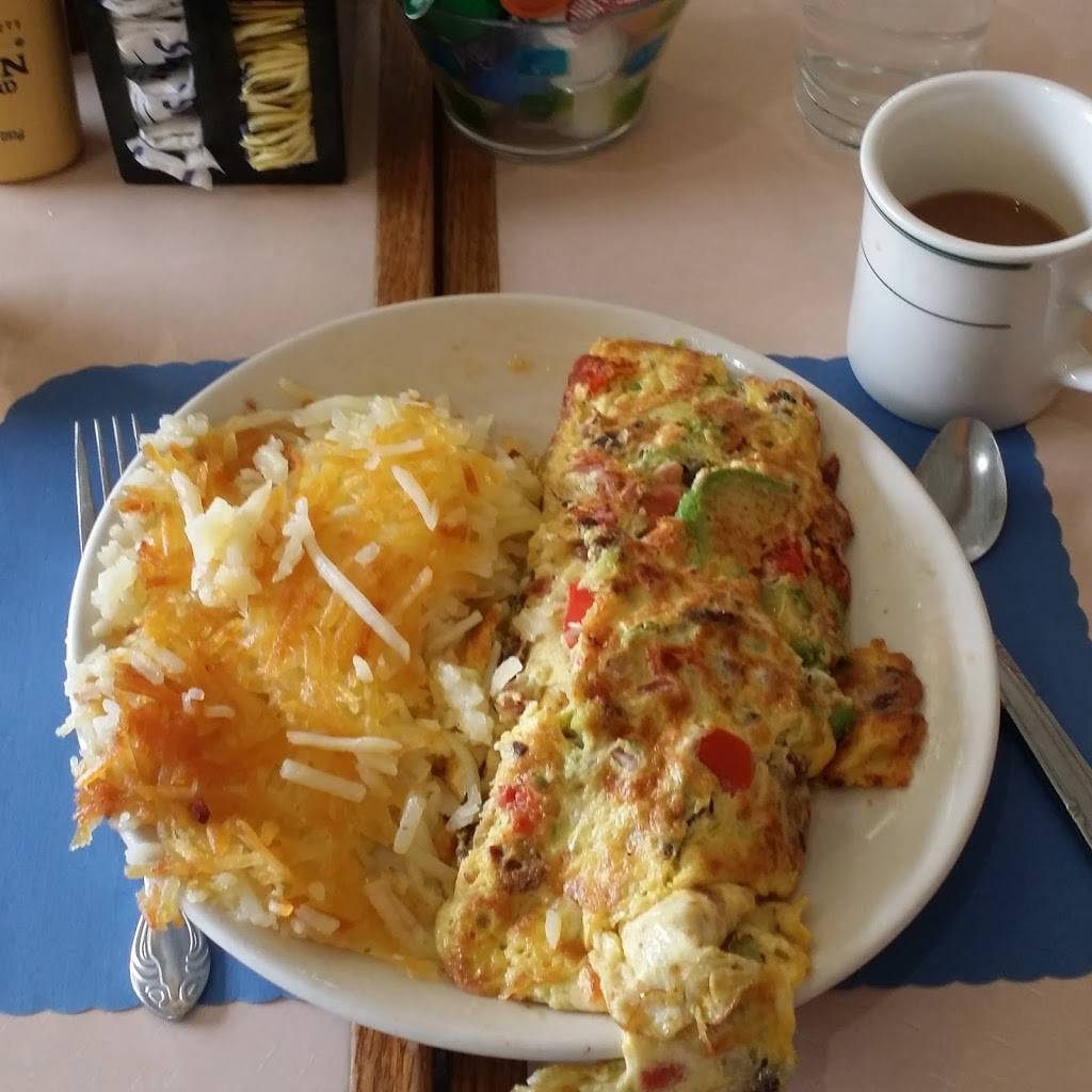 Omicron Family Restaurant | restaurant | 1505 S Main St, West Bend, WI 53095, USA | 2623350777 OR +1 262-335-0777