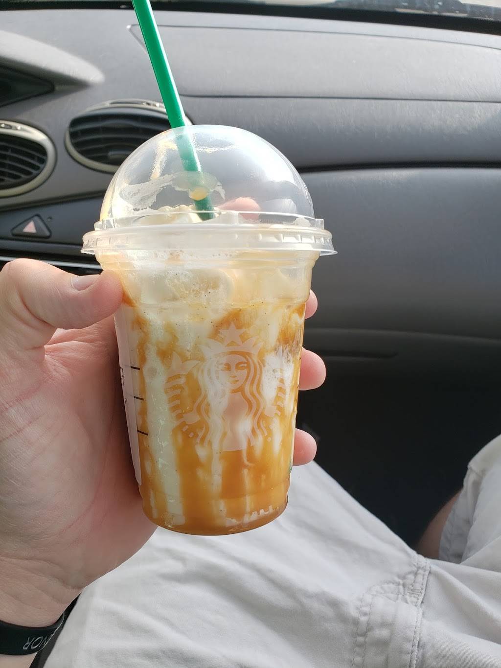 Starbucks | cafe | 1951 W State Rd 434, Longwood, FL 32750, USA | 4072620081 OR +1 407-262-0081