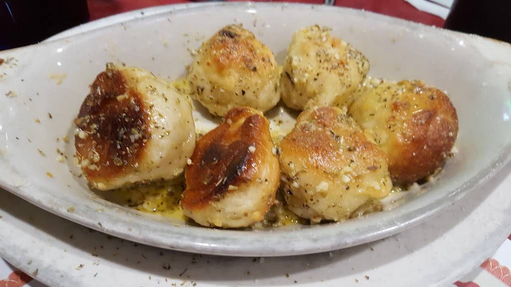 Caps Pizza | restaurant | 725 27th Ave SW, Vero Beach, FL 32968, USA | 7727702277 OR +1 772-770-2277